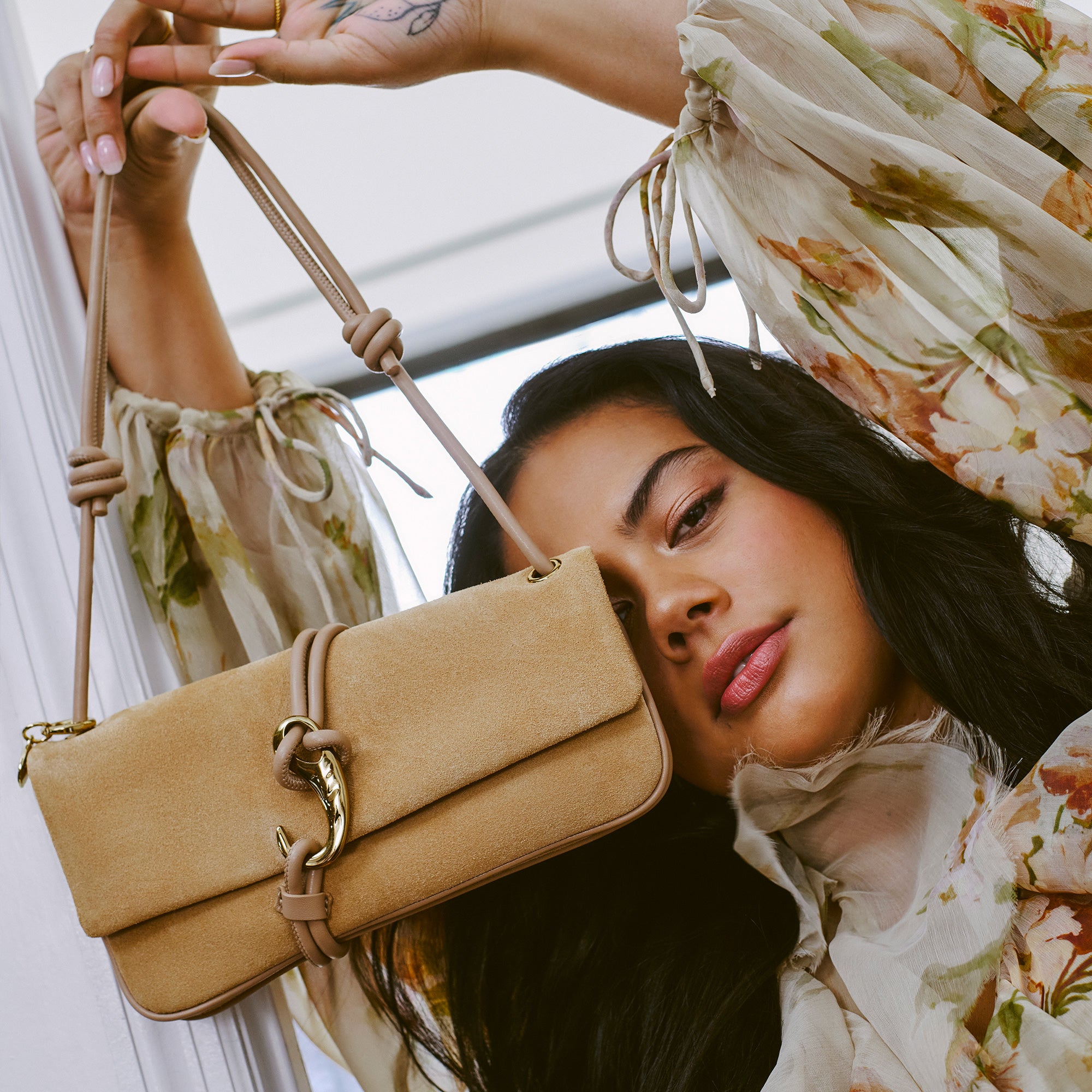 ALICE SHOULDER BAG BEIGE SUEDE - Image 4