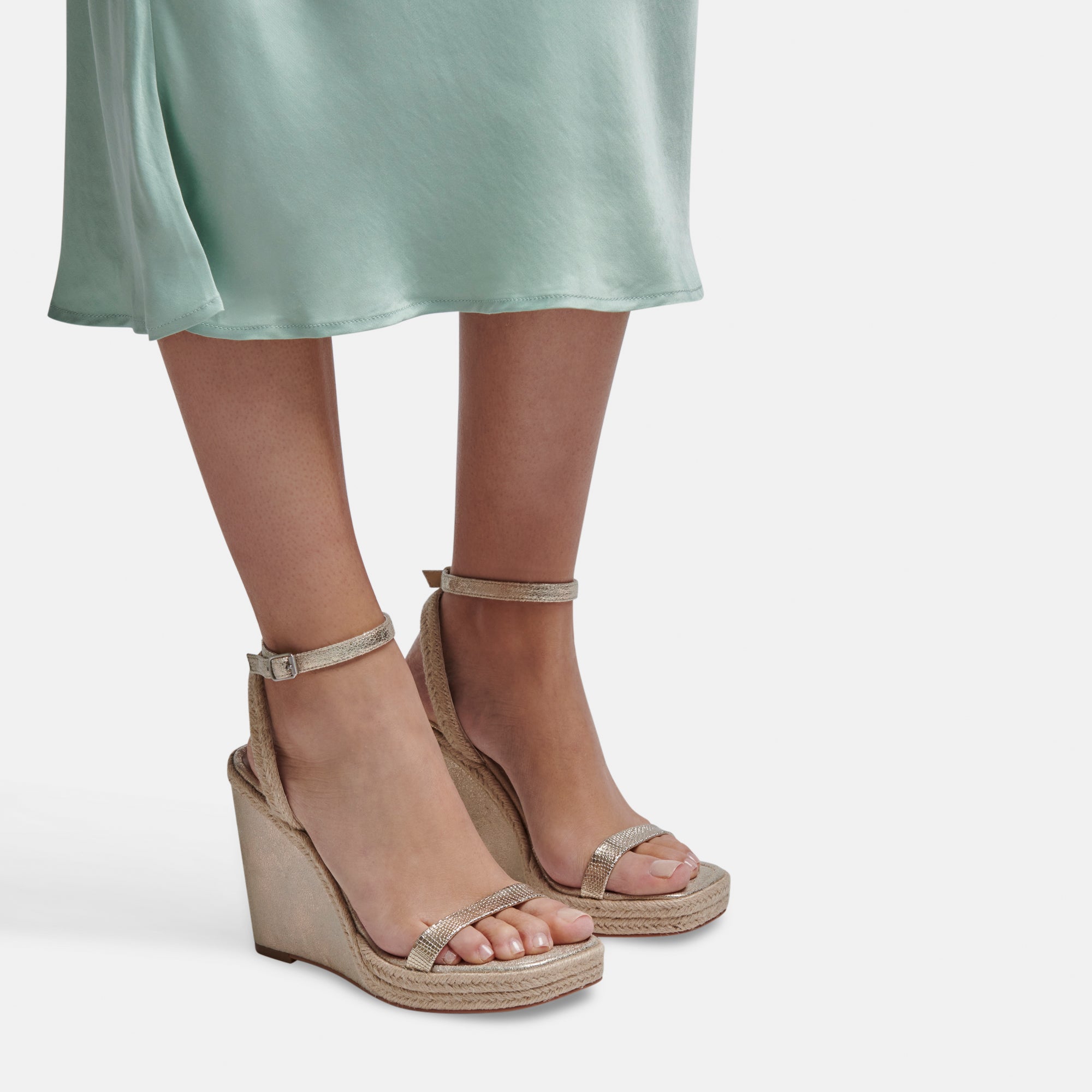 AURORA HEELS LIGHT GOLD METALLIC STELLA - re:vita - Image 2