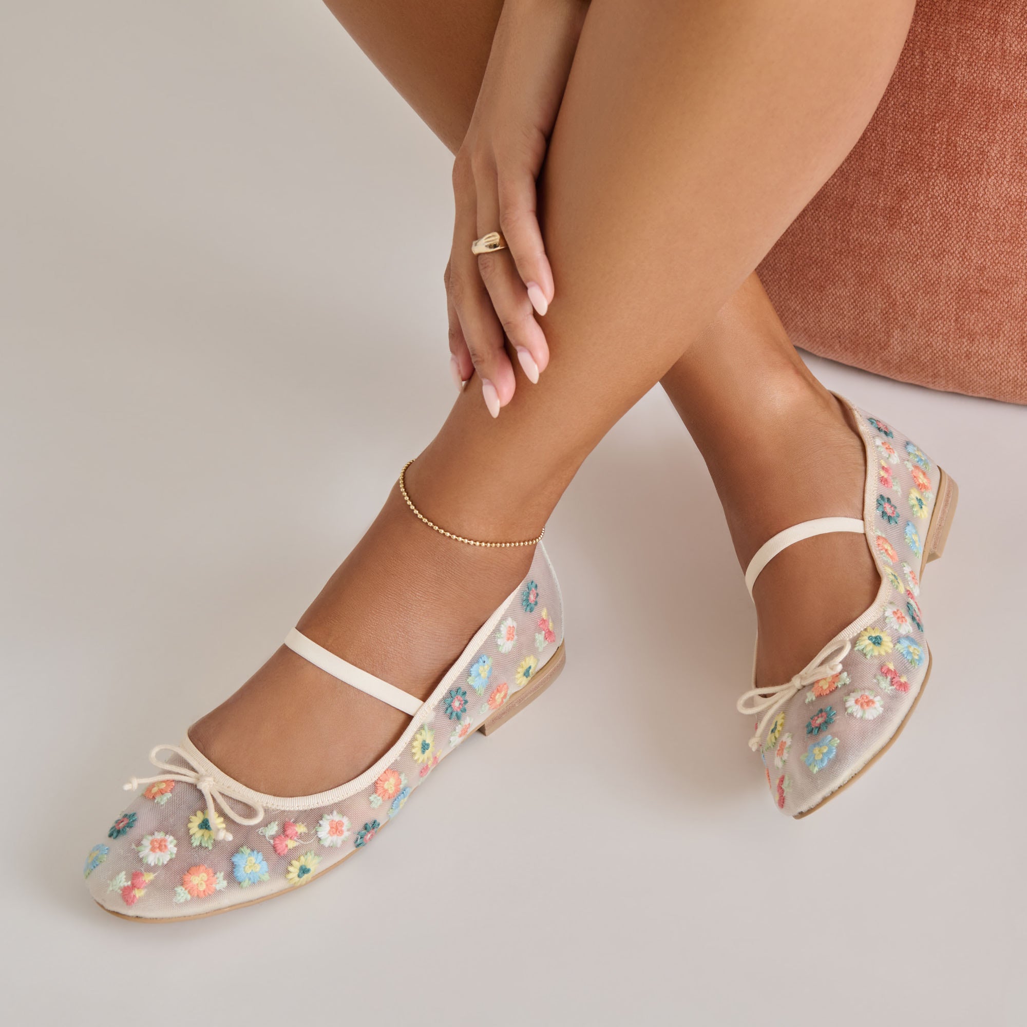 CADEL FLORAL BALLET FLATS IVORY FLORAL MESH - Image 2