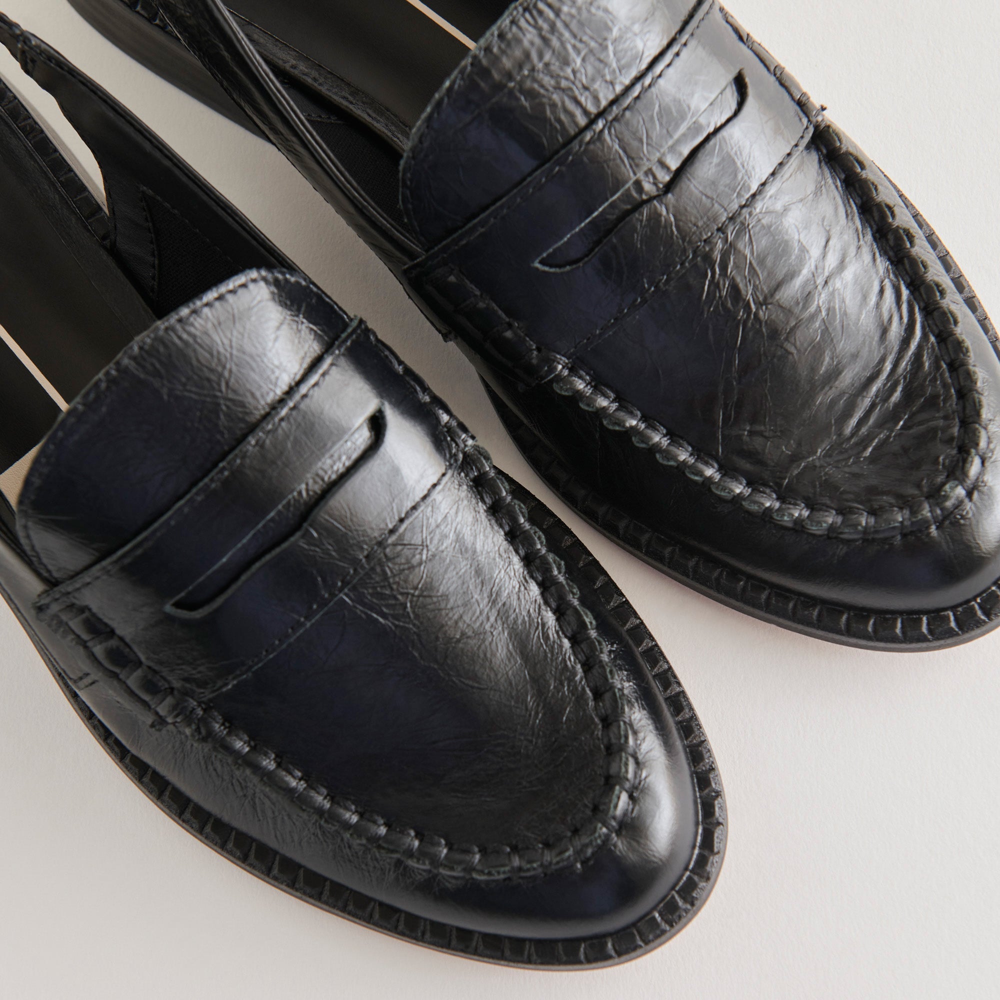 HARDI LOAFERS MIDNIGHT CRINKLE PATENT - re:vita - Image 5
