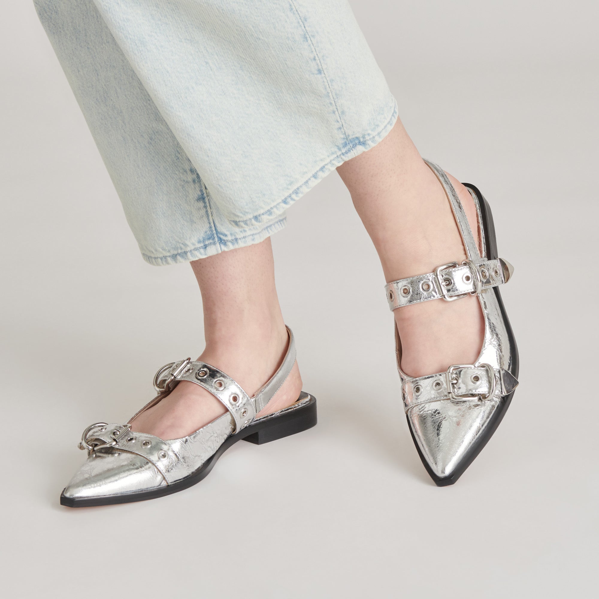 LABELL FLATS SILVER DISTRESSED LEATHER - re:vita - Image 2
