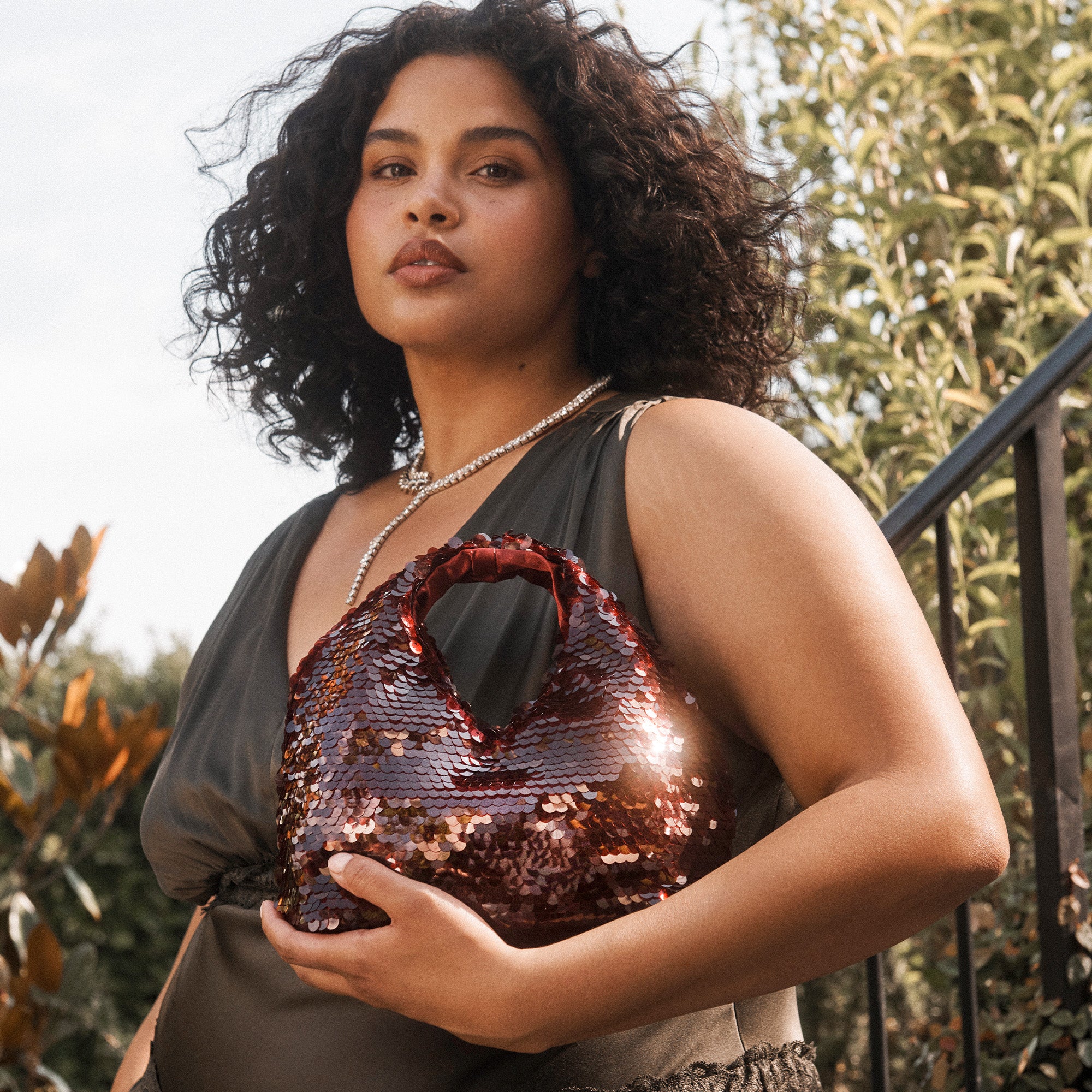 DAHLIA SEQUIN HANDBAG BURGUNDY SEQUIN - Image 4