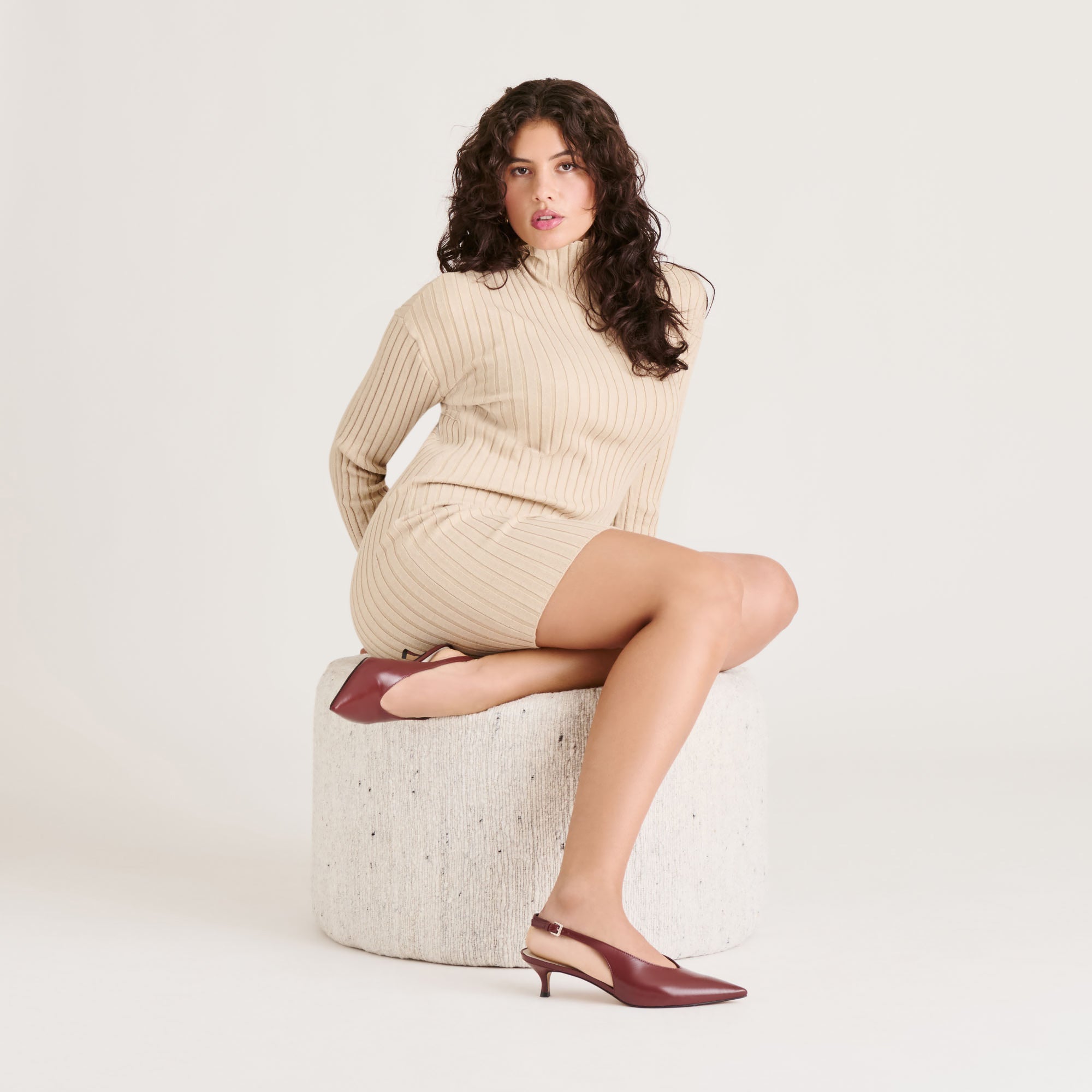 ALENNA HEELS OXBLOOD CRINKLE PATENT - Image 4