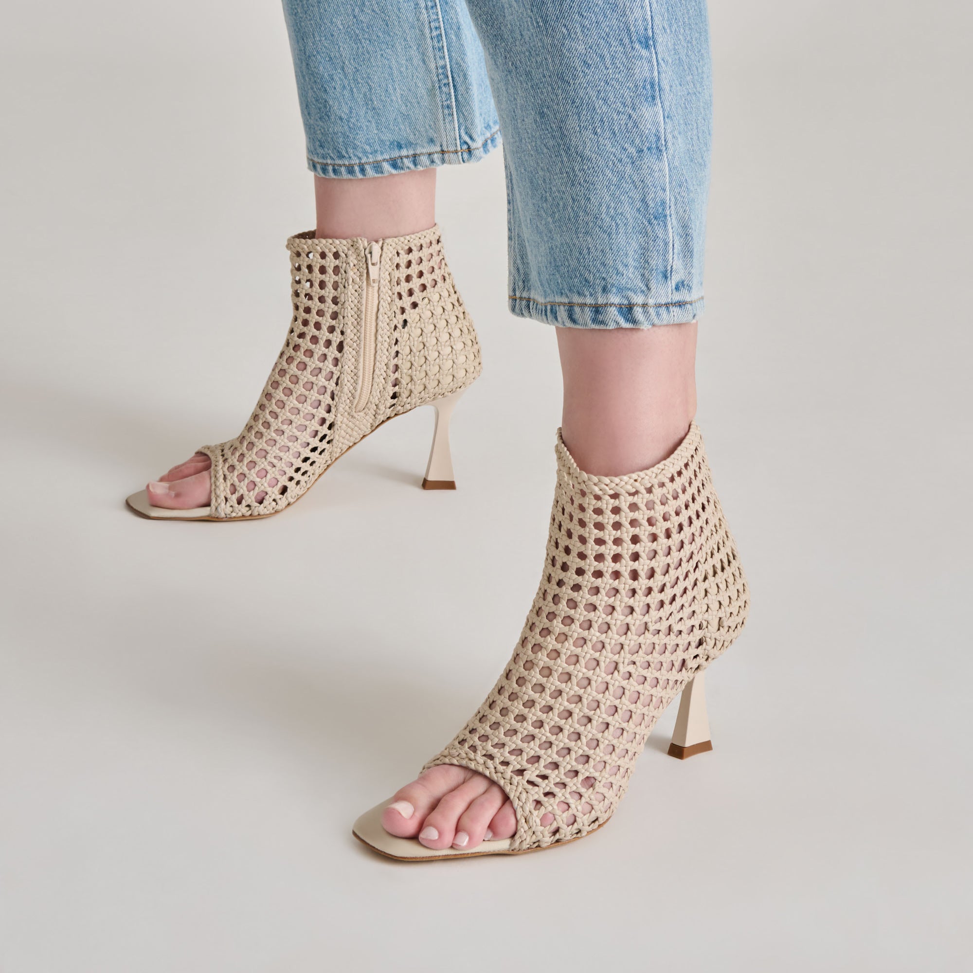 QUIN HEELS BONE WOVEN LEATHER - Image 4