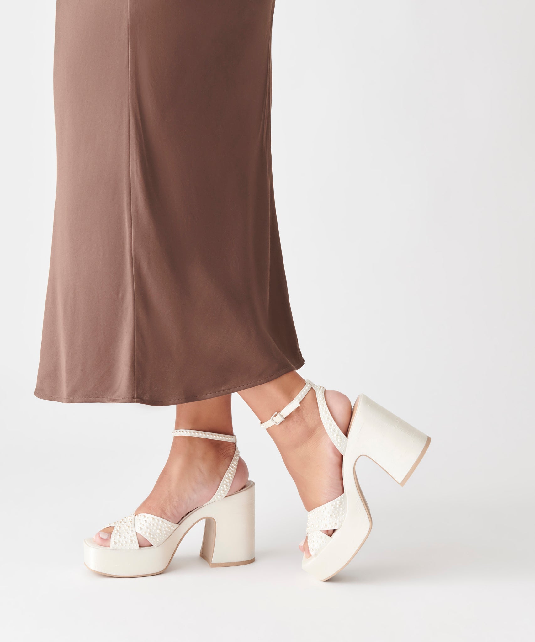 WESSI PEARL HEELS VANILLA PEARLS - Image 4