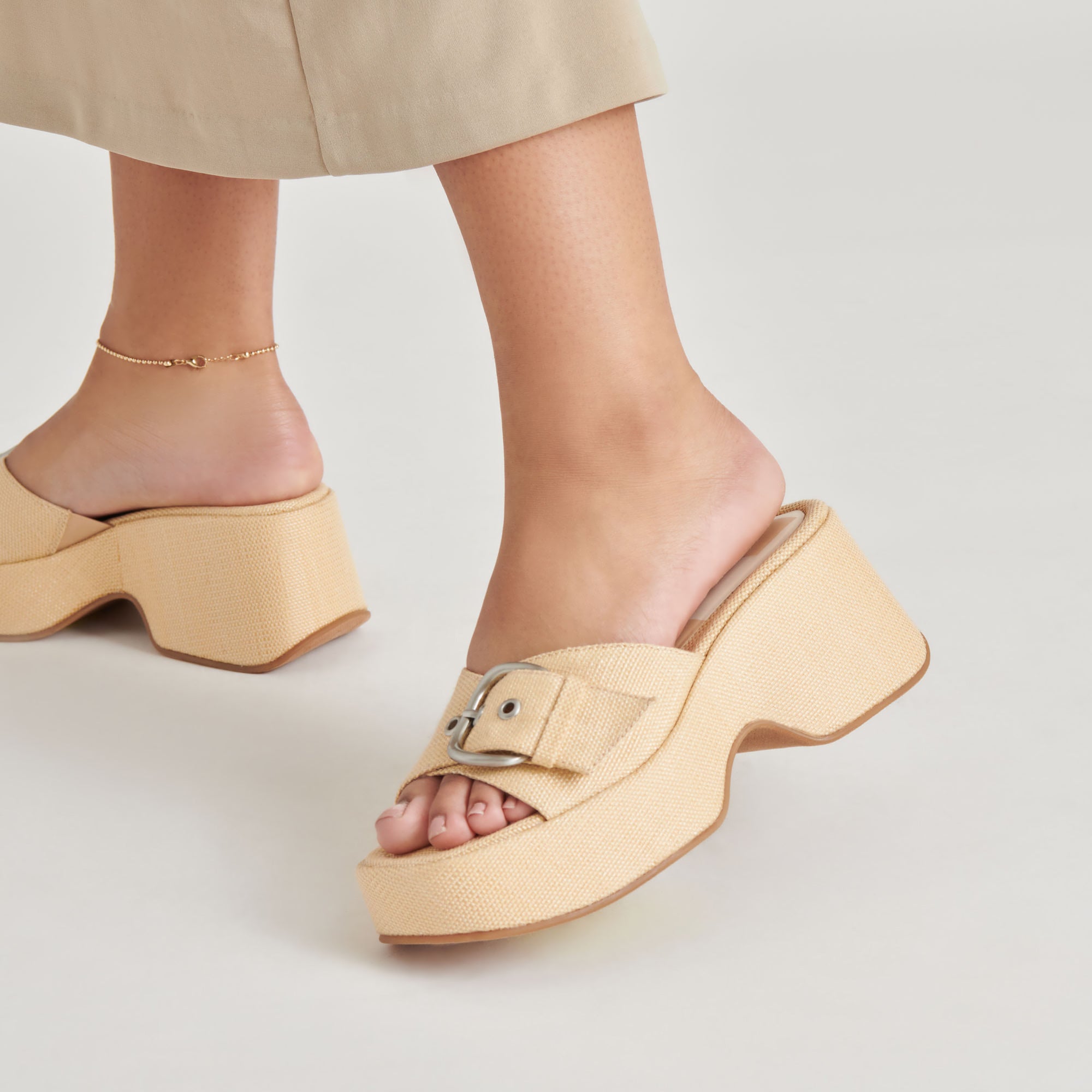 GISEL HEELS LT NATURAL WOVEN RAFFIA - Image 2