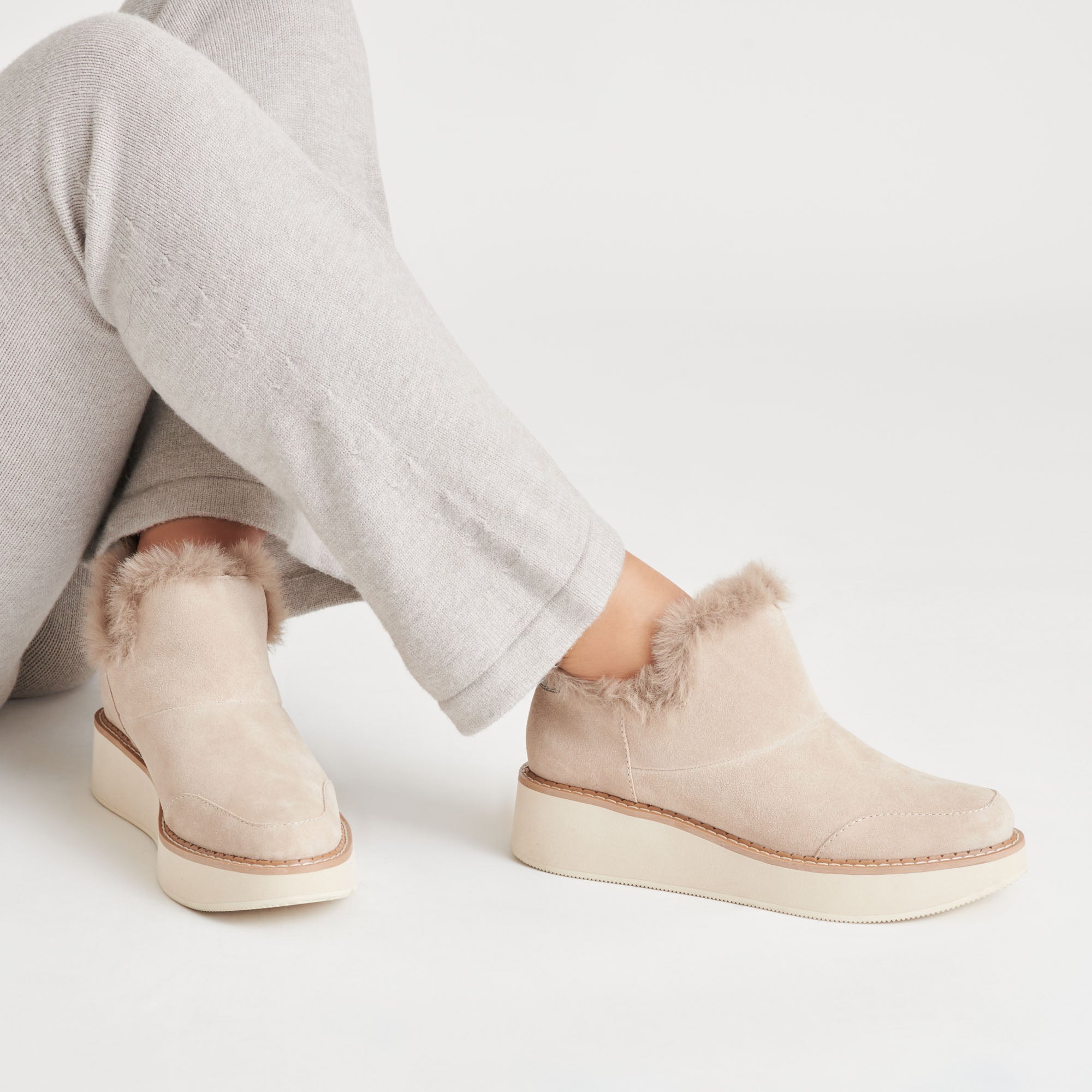 ARDY PLUSH H2O BOOTIES TAUPE SUEDE - Image 4