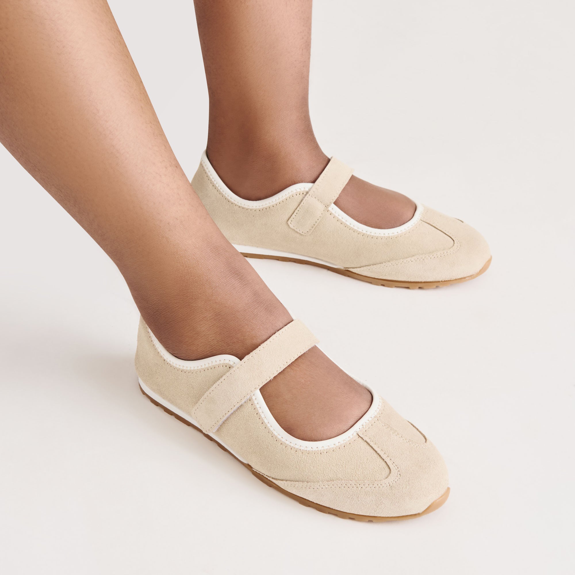 SOFYA SNEAKERS CAMEL SUEDE - Image 4