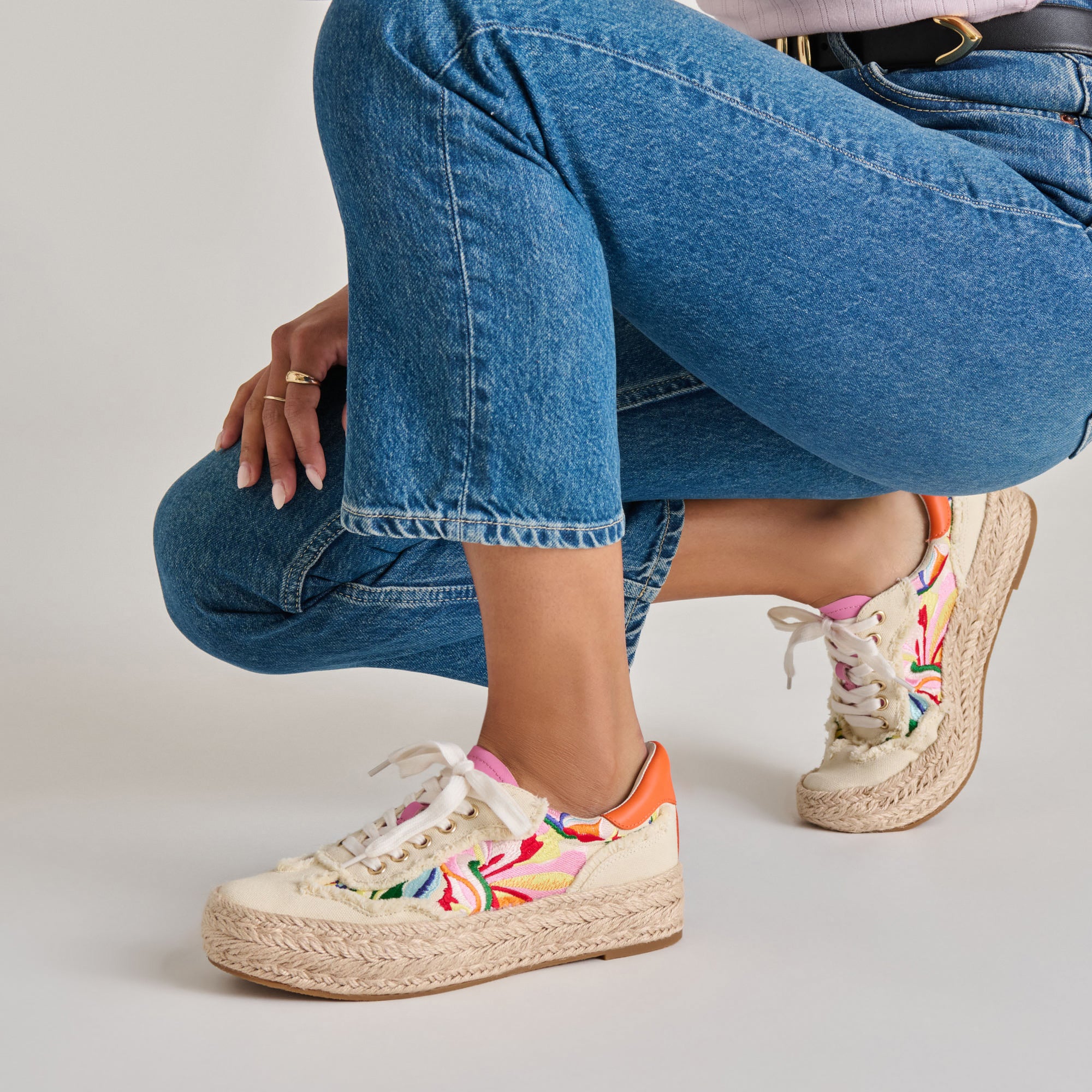 FREDY SNEAKERS FLORAL MULTI CANVAS - Image 4