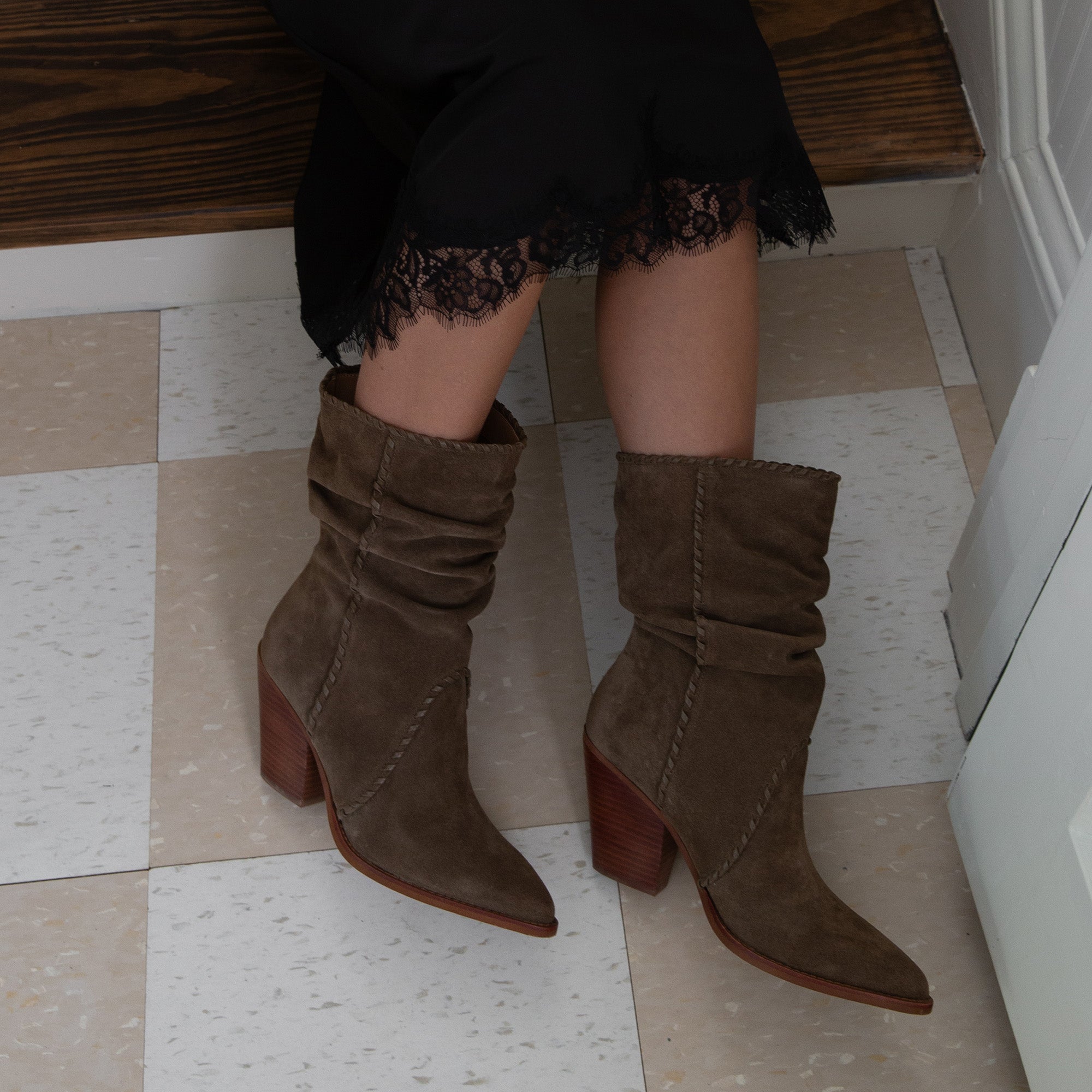 JULITH BOOTS OLIVE SUEDE - Image 6